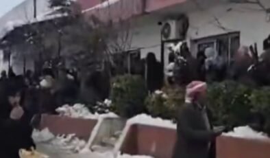 Ayn el-Arab’ta güç koşullar: Dondurucu soğuk ve ekmek kuyrukları