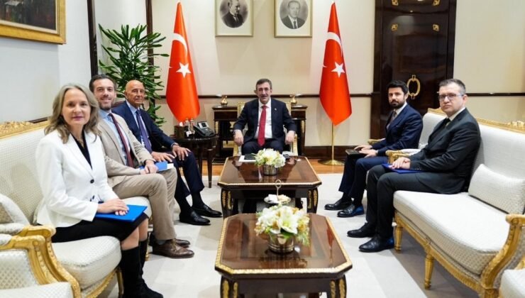 Cevdet Yılmaz, Tom Barrcak ile bir ortaya geldi