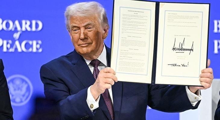 Gazze için kritik gün! Gözler İsviçre'de, Barış Kurulu için imzalar atıldı