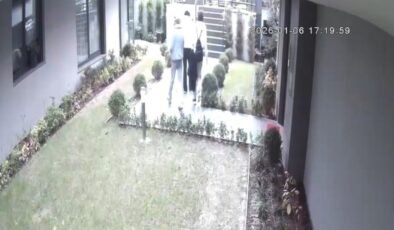 İstanbul’da bir günde 1 milyon lira ziynet eşyası çalan hırsızlar yakalandı