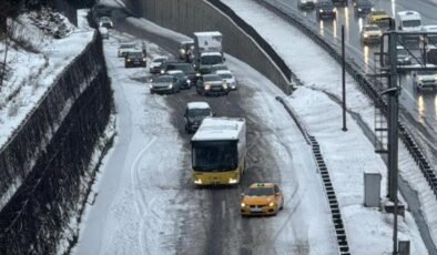 İstanbul’da kar yağışı nedeniyle 378 ihbar geldi! İşte en fazla ihbar gelen 5 ilçe