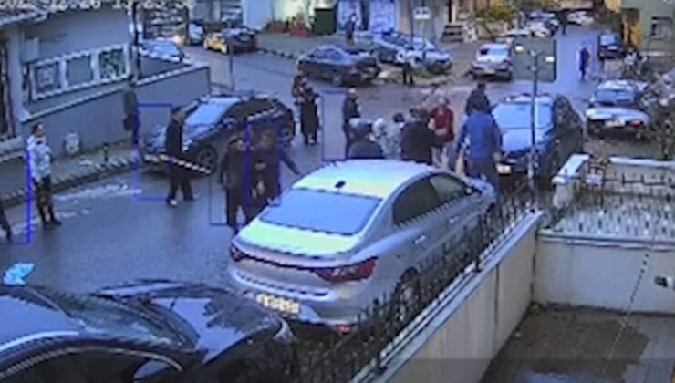 İstanbul’da keser ve sopayla darp kamerada