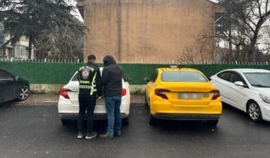 İstanbul’da taksicinin yolcu seçtiği argümanı: Araç trafikten men edildi