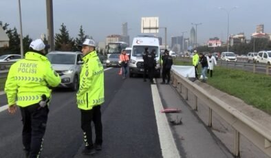 İstanbul’da yolun karşısına geçmek isterken öldü