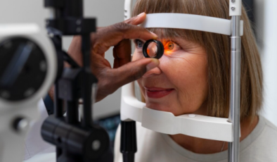 Keratokonus Nedir? Belirtileri, Nedenleri ve Tedavi Yöntemleri – Op. Dr. Emre Hekimoğlu