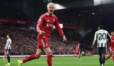Liverpool, alanında Newcastle United’ı mağlup etti