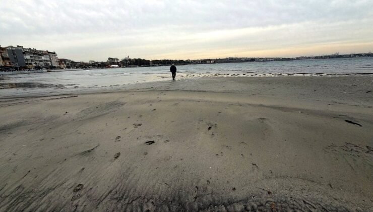 Marmara Denizi’nde endişelendiren imaj: 50 metre çekildi