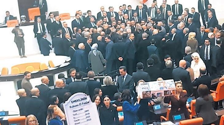 Meclis’te ‘tabut’ kavgası