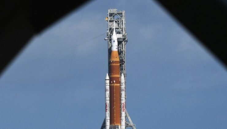 NASA, 50 yıl sonra Ay’a beşerli dönüş için geri sayımda