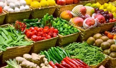 Meyve fiyatları uçuşa geçti: Tarımda yılın zam şampiyonu belli oldu!