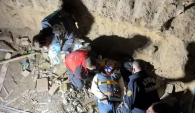 Tuvalet için girdiği inşaatta birinci kattan düştü: Bacakları kırıldı