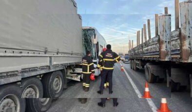 Ordu’da yolcu otobüsü ile tır çarpıştı: 4 yaralı