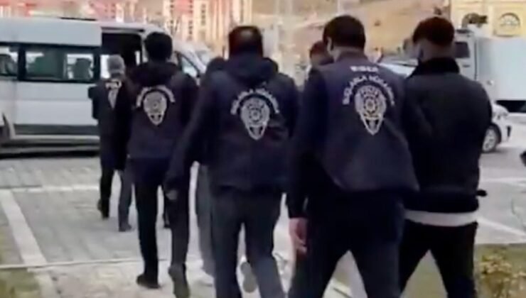 28 vilayet merkezli siber kabahat operasyonu: 324 gözaltı