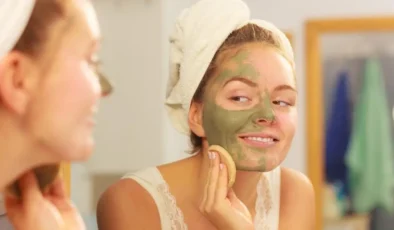 Kil maskesini 'kuruyup çatlayana kadar' bekletmek cilde ihanet: Nemi geri çekiyor…