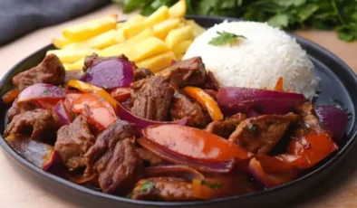 Güney Amerika'dan enfes lezzet: Lomo Saltado tarifi