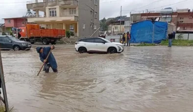 Hatay’da 3 gündür süren sağanak yağış sele yol açtı