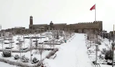 Erzurum kara gömüldü: 2004’ten sonraki en yoğun yağış