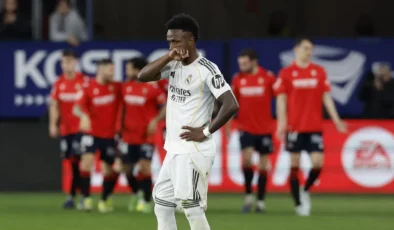 Real Madrid'e 90+1'de şok: Osasuna'ya 2 golle mağlup oldu!