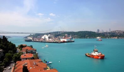 Boğazlardan geçen yıl 85 bine yakın gemi geçti