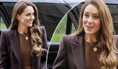 Bu yaşta nine elbisesini sana kim giydirdi: Bir de aşk kolyesi takmış boynuna!