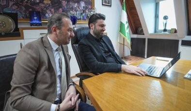 Bursaspor Başkanı Enes Çelik, AA’nın “Yılın Kareleri” oylamasına katıldı