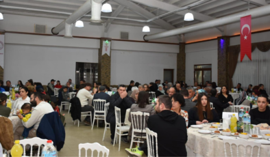 Şehit ve gaziler için düzenlenen iftarda Atatürk’ü anmadılar