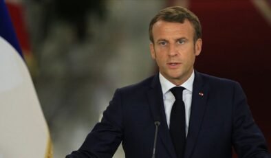 Emmanuel Macron’dan hengamede öldürülen genç için sükunet daveti