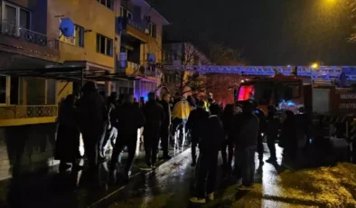 Gece yarısı korkutan yangın! 3'ü çocuk 8 kişi yaralandı