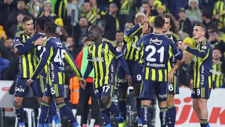 Fenerbahçe’nin Trabzonspor maçı kamp takımı duyuruldu