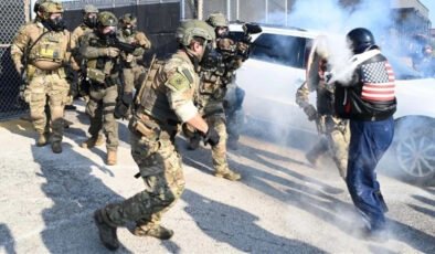 ABD'de ICE paylaşımları için sosyal medyaya yüzlerce celp iddiası