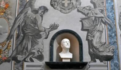 İtalya’daki tarihi kilisede restore edilen melek figürü Meloni’ye benzetildi: Soruşturma açıldı