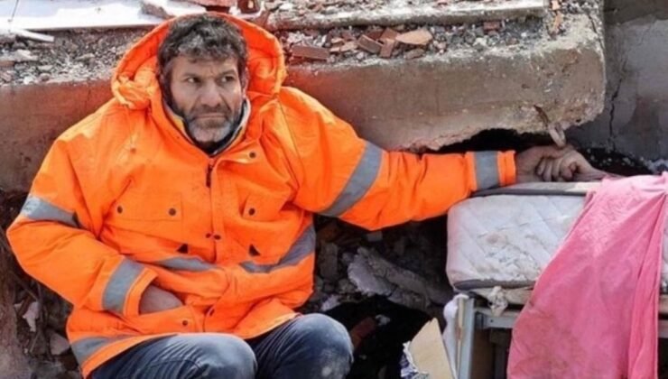 Kahramanmaraş’ta enkaz altında kızının elini tutan depremzededen mezarlık ziyareti