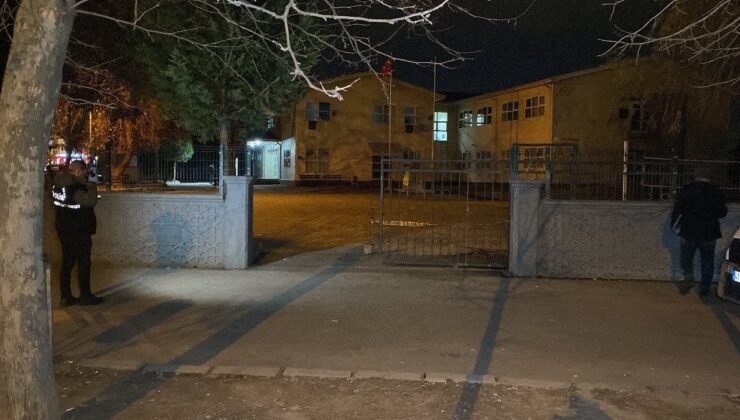 Kocaeli’nde oğlunun gözü önünde öldürüldü