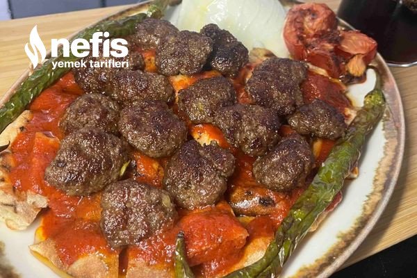 Tek Başına Bir Star Pideli Köfte