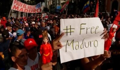 Venezuela’da Maduro afişleri: Sizleri geri istiyoruz
