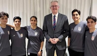 İran milli takımından 3 kadın futbolcu iltica başvurusundan vazgeçti