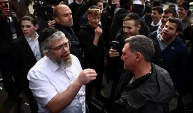 Al Jazeera muhabirlerine saldıranın polis olduğu ortaya çıktı