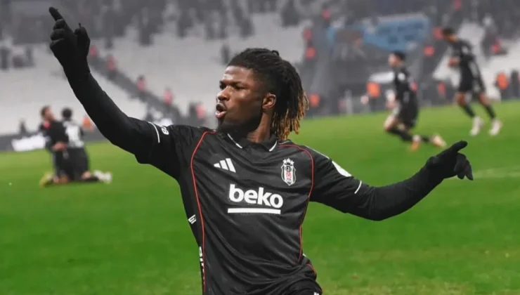 Beşiktaşlı El Bilal Toure'den tepki: 'O aptallar gibi olmayın'