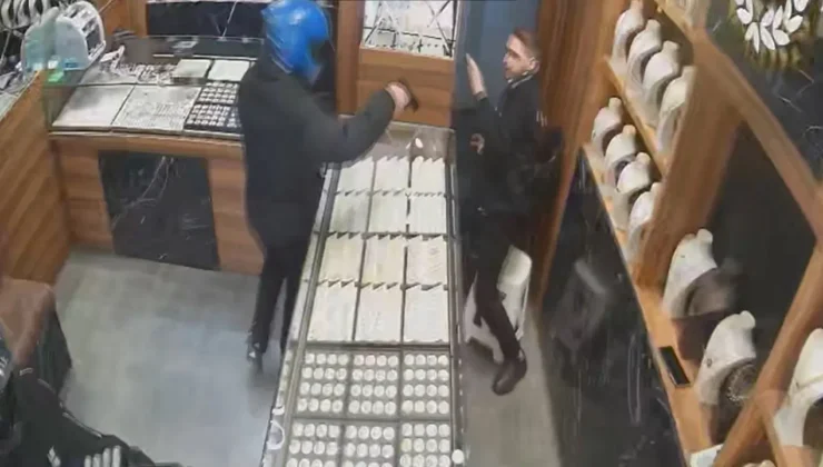 Sultangazi'de kuyumcuya soygun girişimi: Darbettiler, karşılık verilince kaçtılar