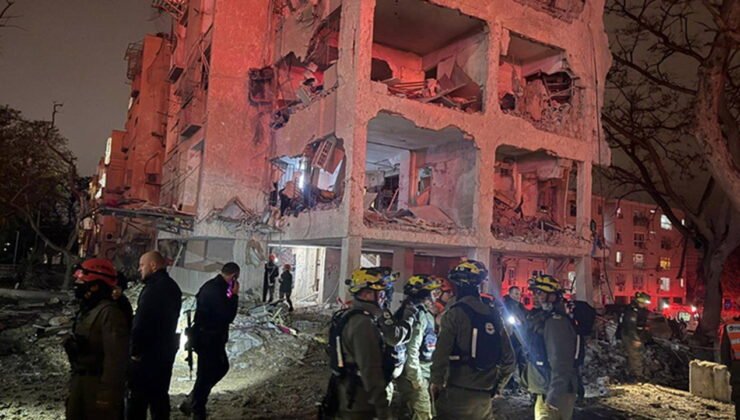 İran, İsrail'in Arad kentini de vurdu: 7'si ağır, 64 yaralı!