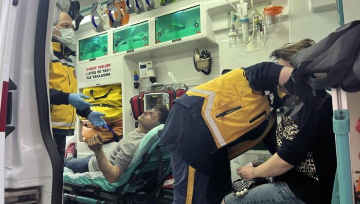 Kedilerini yangından kurtarmak isteyen çift, dumandan etkilendi