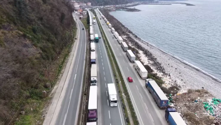 Sarp Sınır Kapısı'nda bayramda yoğunluk