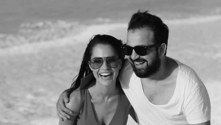 10 yıllık ilişki evliliğe gidiyor: Derya Uluğ ve Asil Gök’ün düğün tarihi netleşti