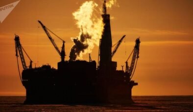 Suriyeli siyaset bilimci: Batı, Rus petrolünden vazgeçebilecek durumda değil