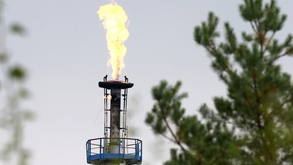 Çin, petrol fiyatlarının etkisini hafifletmek için akaryakıt fiyat artışını sınırladı