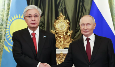 Putin ve Tokayev telefonda görüştü