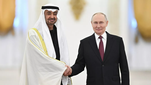 Putin ve BAE Başkanı Nahyan, İran etrafındaki durum ile ilgili görüş alışverişinde bulundu