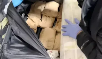 Valizde 8 buçuk kilo metamfetamin ele geçirildi