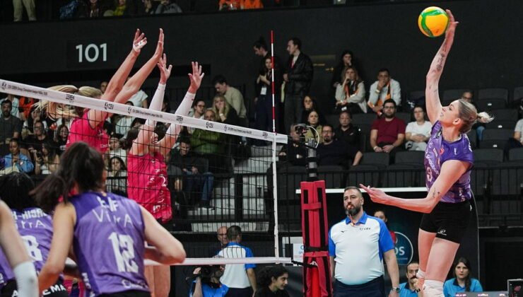 Eczacıbaşı taraftarı önünde büyük avantaj kaptı!