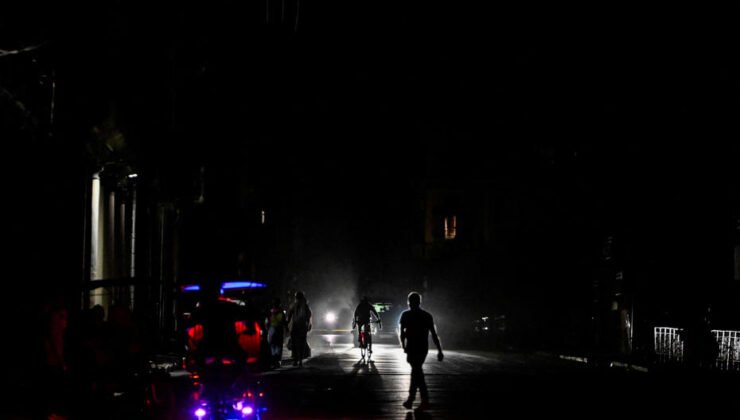 Küba’da 10 milyon kişi yine karanlıkta